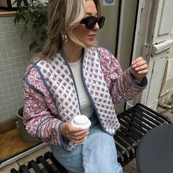 Boho Pink, White, Blue Quilted Reversible Jacket with Pockets - Picture 2 of 11